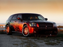 Dodge Magnum kočkami Roar 2005 04